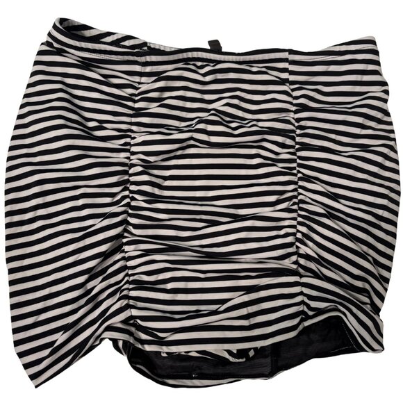 Torrid High-Rise Short Ruched Swim Skirt With Brief black white stripe size 1X - Picture 1 of 3